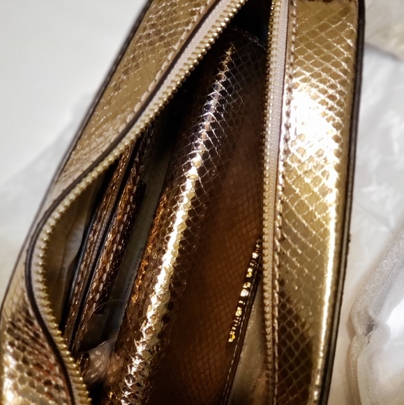 Michael kors Ginny Medium Crossbody (wallet-SOLD) - Picture 3 of 6